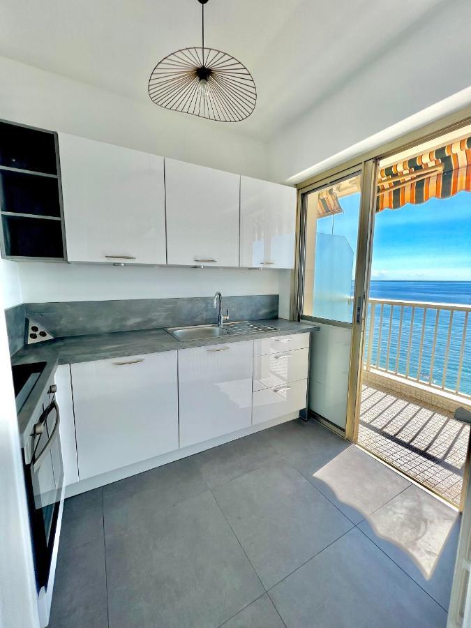 Seaviews By Jenni Menton, La Suite, Superbe Front De Mer, Top Emplacement Avec Terrasse Et Parking! Bagian luar foto