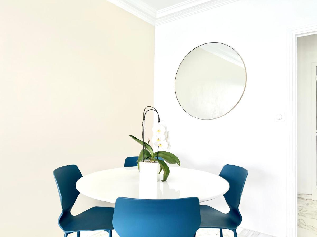 Seaviews By Jenni Menton, La Suite, Superbe Front De Mer, Top Emplacement Avec Terrasse Et Parking! Bagian luar foto