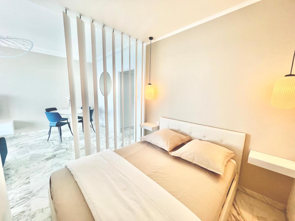 Seaviews By Jenni Menton, La Suite, Superbe Front De Mer, Top Emplacement Avec Terrasse Et Parking! Bagian luar foto